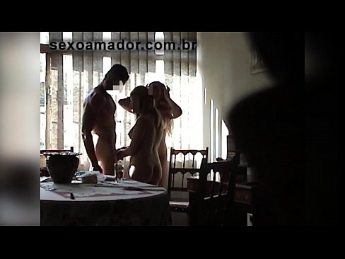 ❤️ أصدقاء الجنس يدعو رجل عملاق وثلاثية معه عند٪ ar.pornofilmtv.ru٪