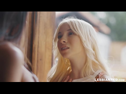 ❤️ تعود الفتاة إلى المنزل بعد بضعة أشهر وينتهي بها الأمر بأكل كس زوجة أبيها عند٪ ar.pornofilmtv.ru٪